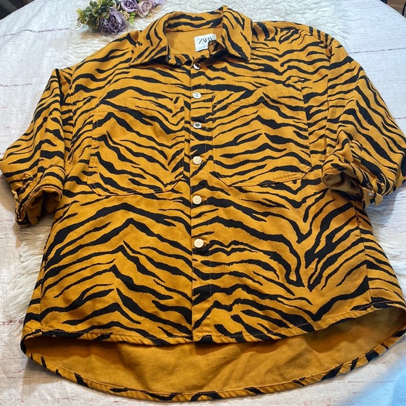 Zara Jackets & Blazers - Zara Katy Safari Tiger Print Overshirt Long Denim Jack Shacket sz S